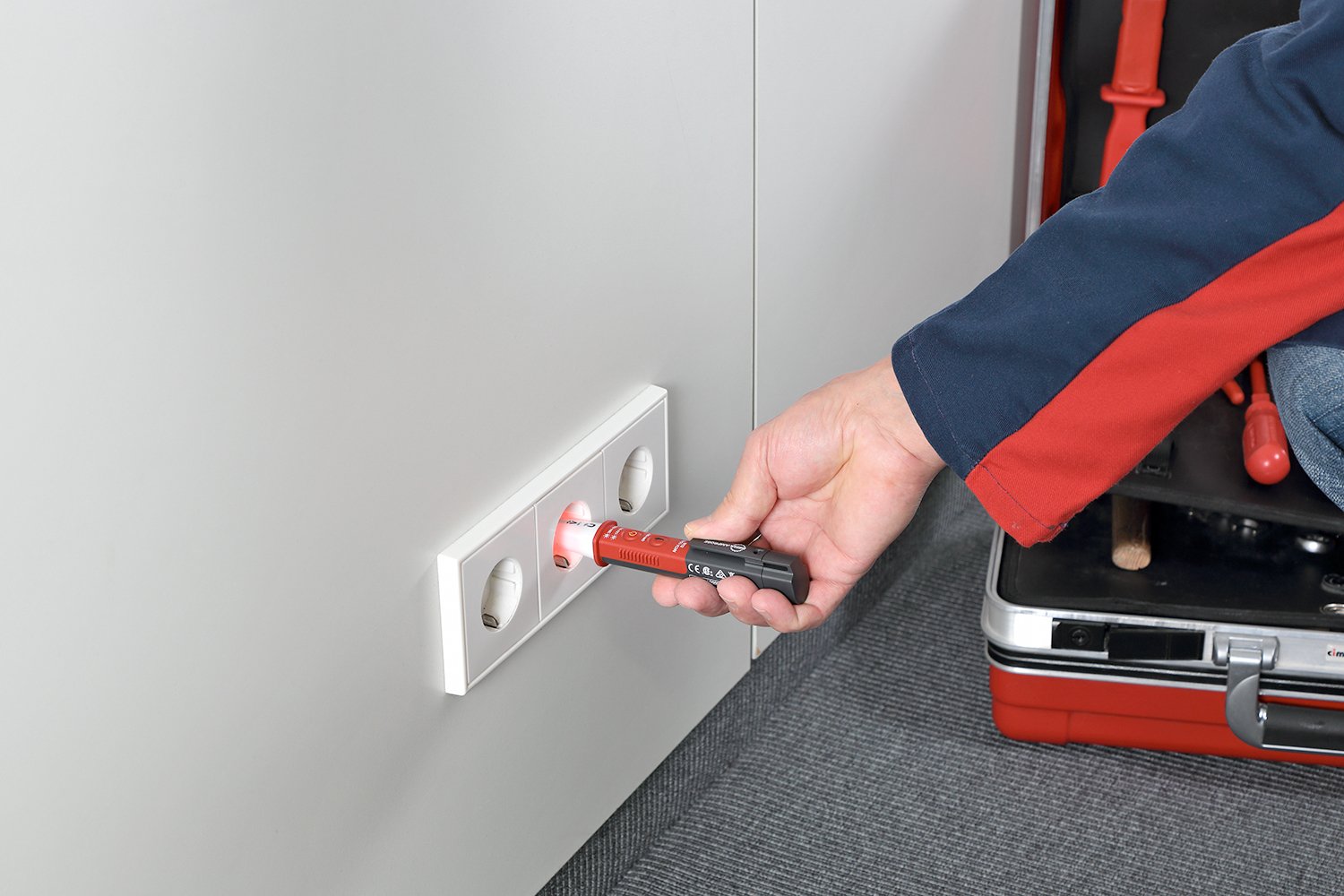 NCV-1040-EUR MAGNO-VOLTfix